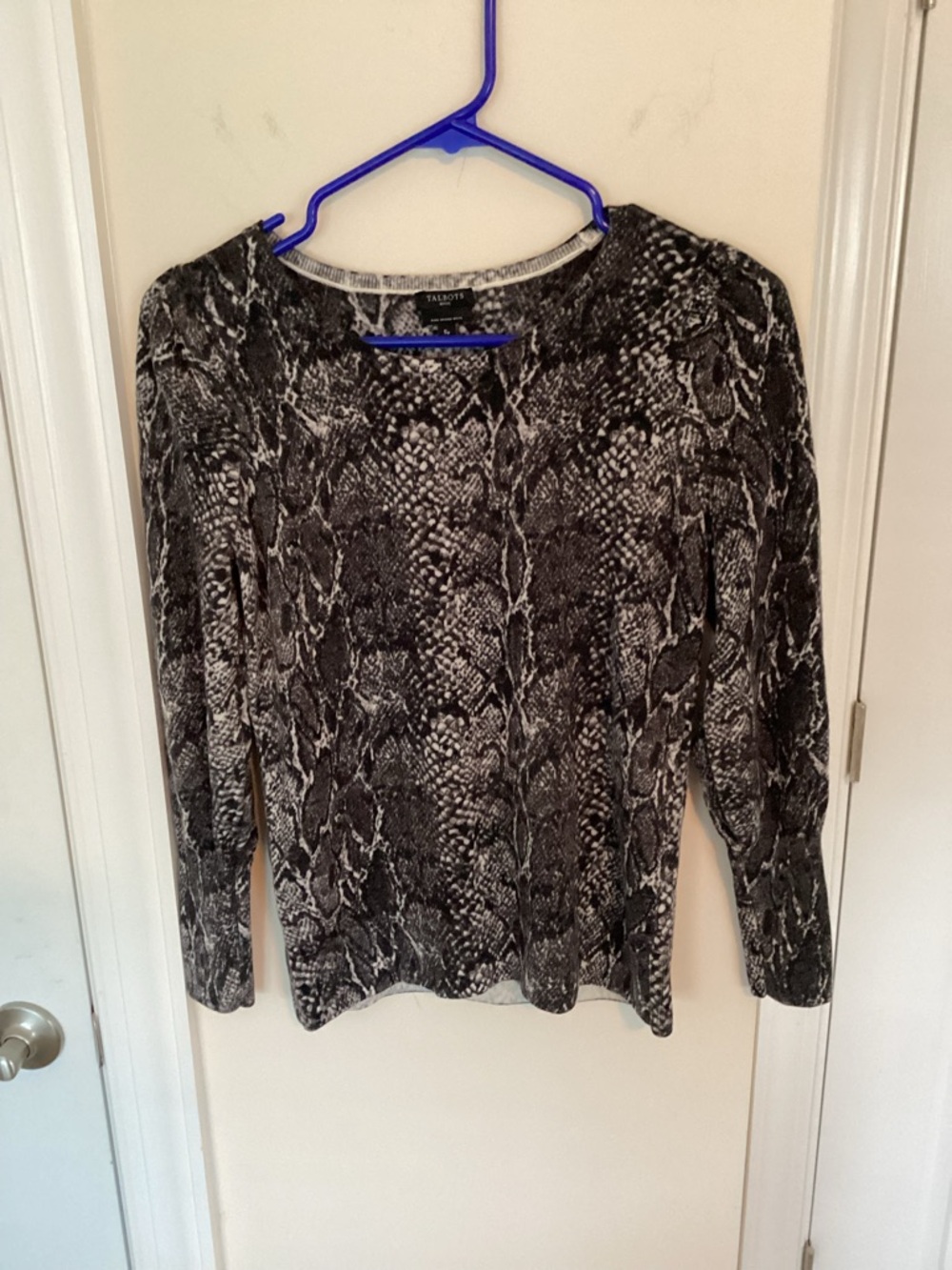 Talbots Black and Gray Snakeskin Print Lightweight Sweater, Petite Small